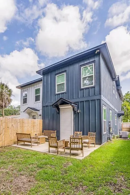 The Pensacola Paradise 0*,  United States